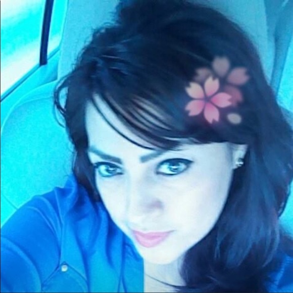 Meet your Posher, Isidora - Picture 1 of 1